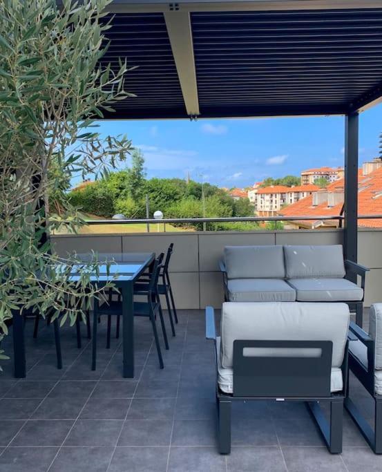 Atico Con Esplendida Terraza Comillas Exterior foto